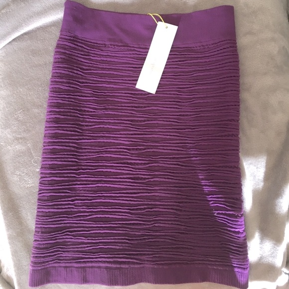 NWT BCBGeneration Tube Skirt - Picture 2 of 5